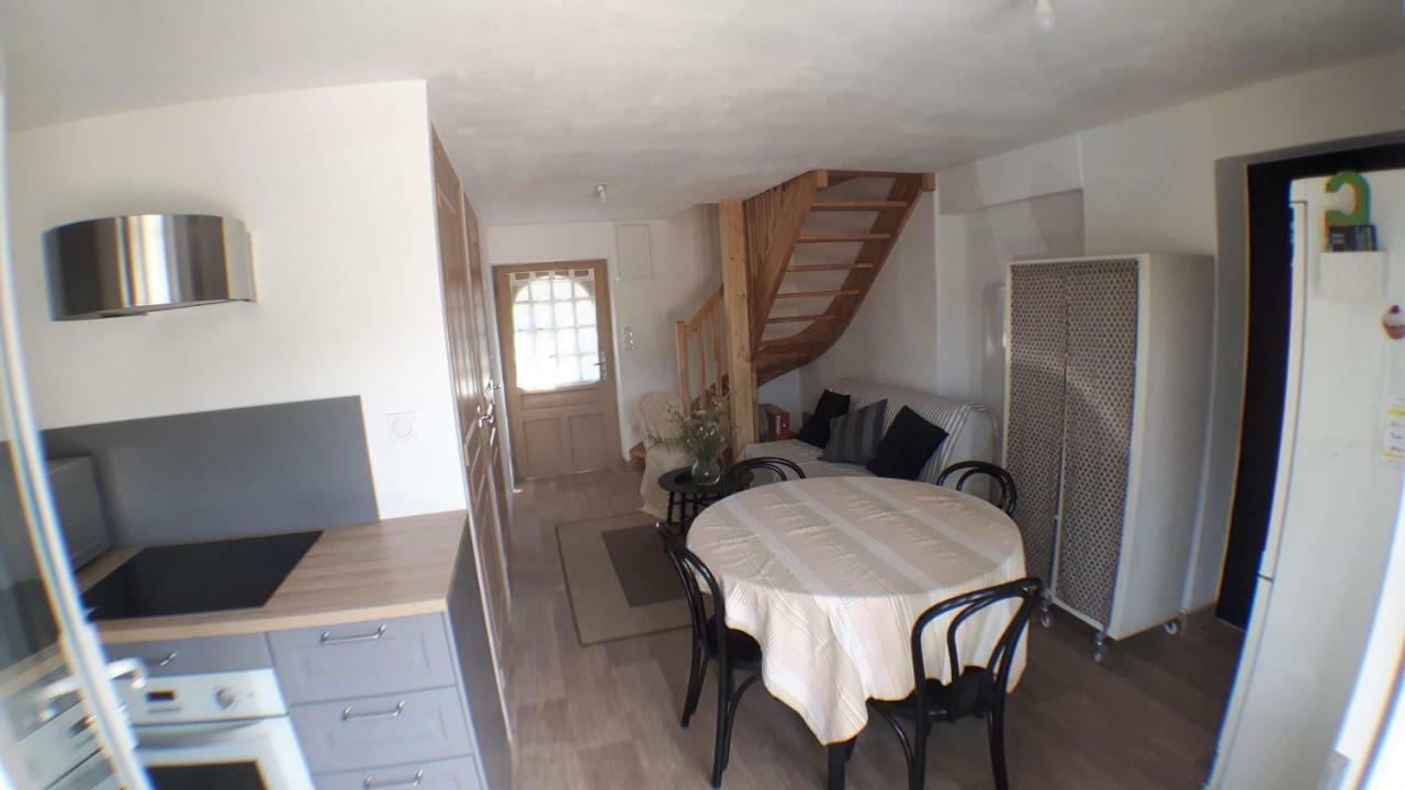 Ty-Yado Villa Ambon Eksteriør billede
